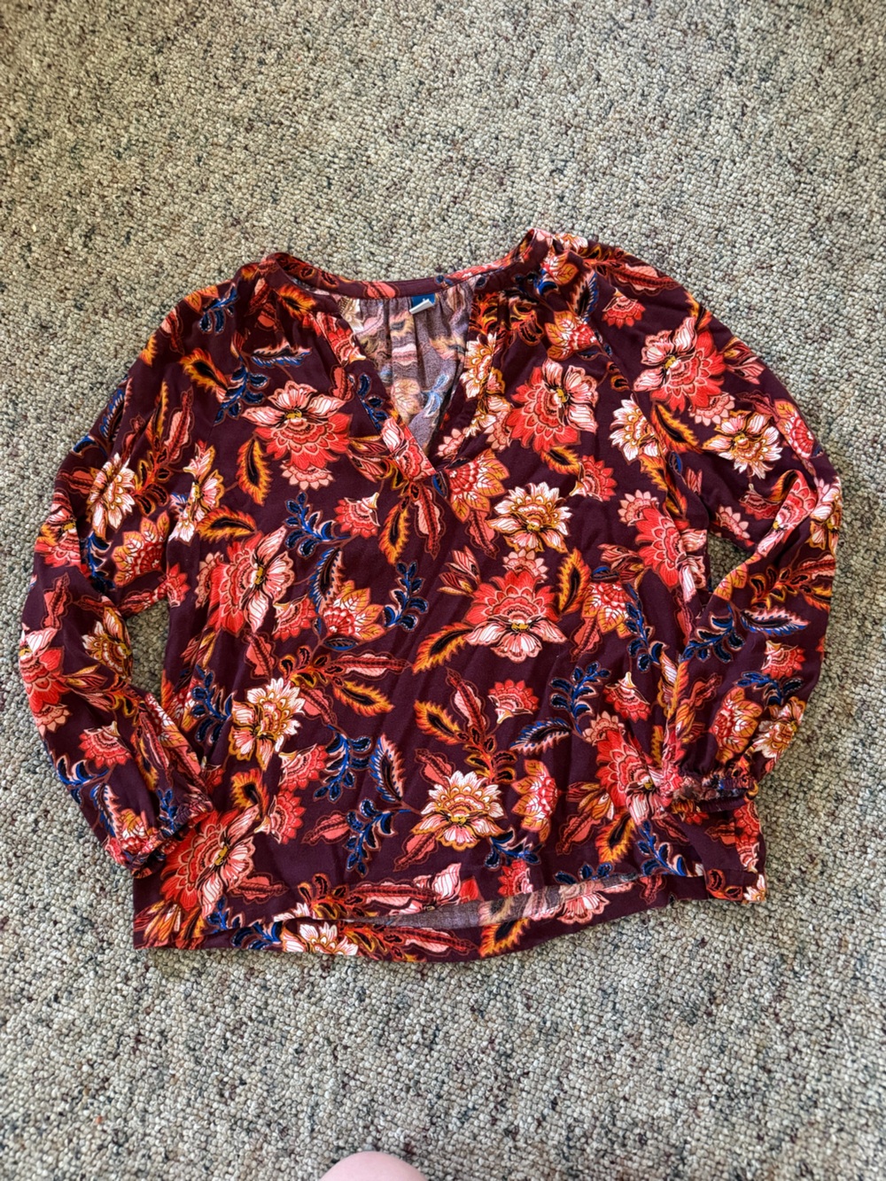 Old Navy Floral Long-Sleeve V-Neck Blouse